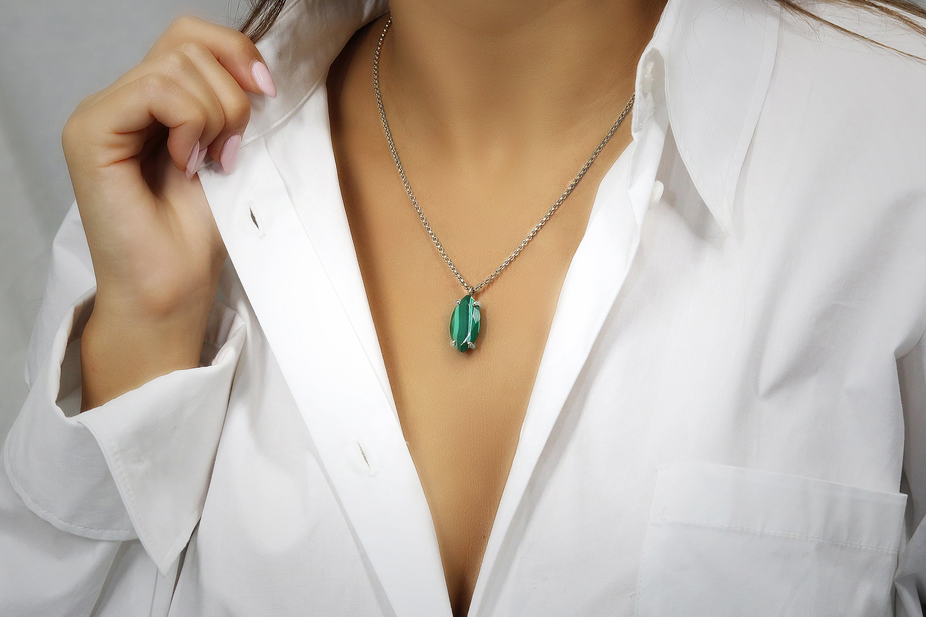 Luxurious Malachite Pendant in Stylish 925 Sterling Silver Necklace necklaces Anemone Jewelry