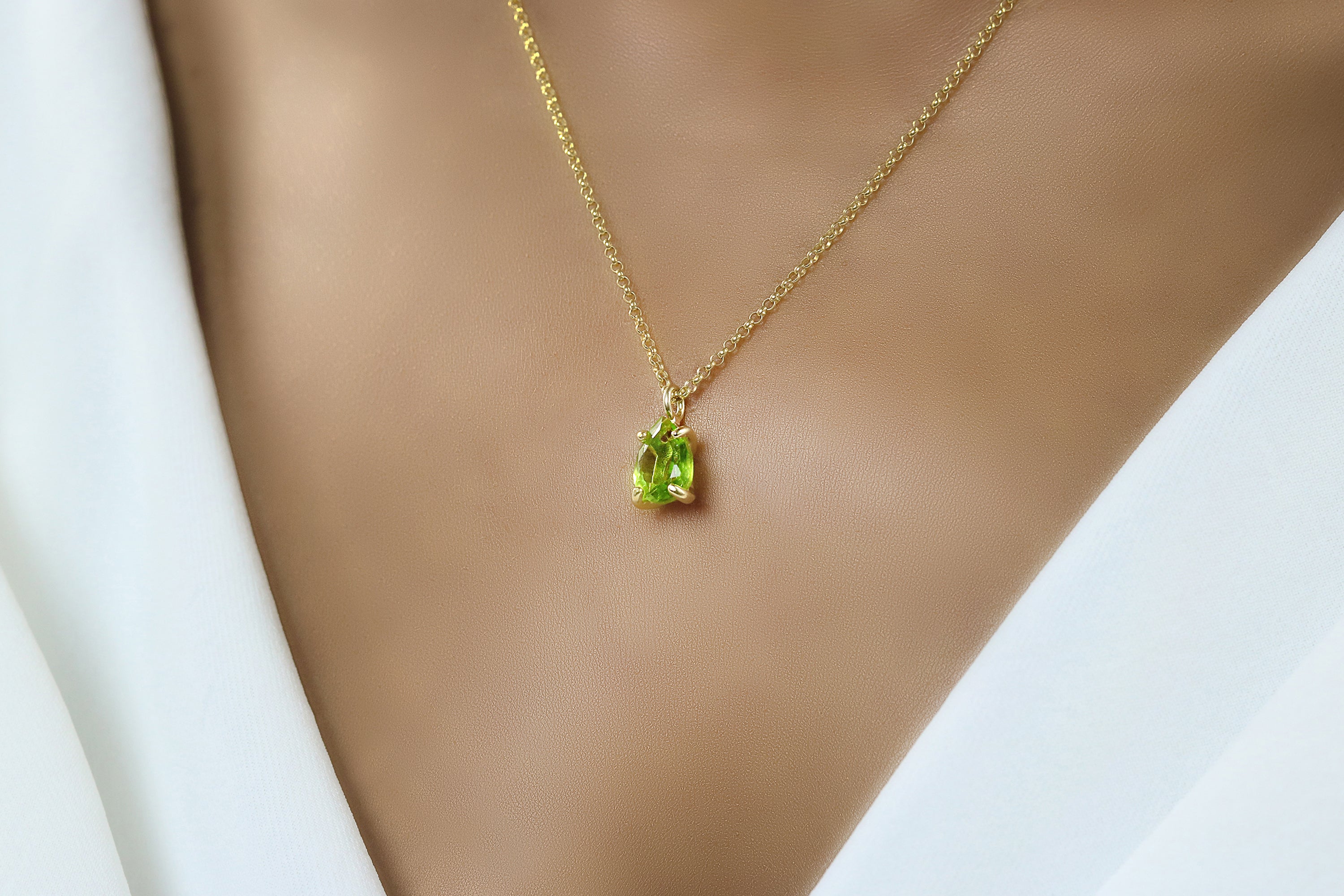 Flattering Peridot Necklace in Sterling Silver necklaces Anemone Unique