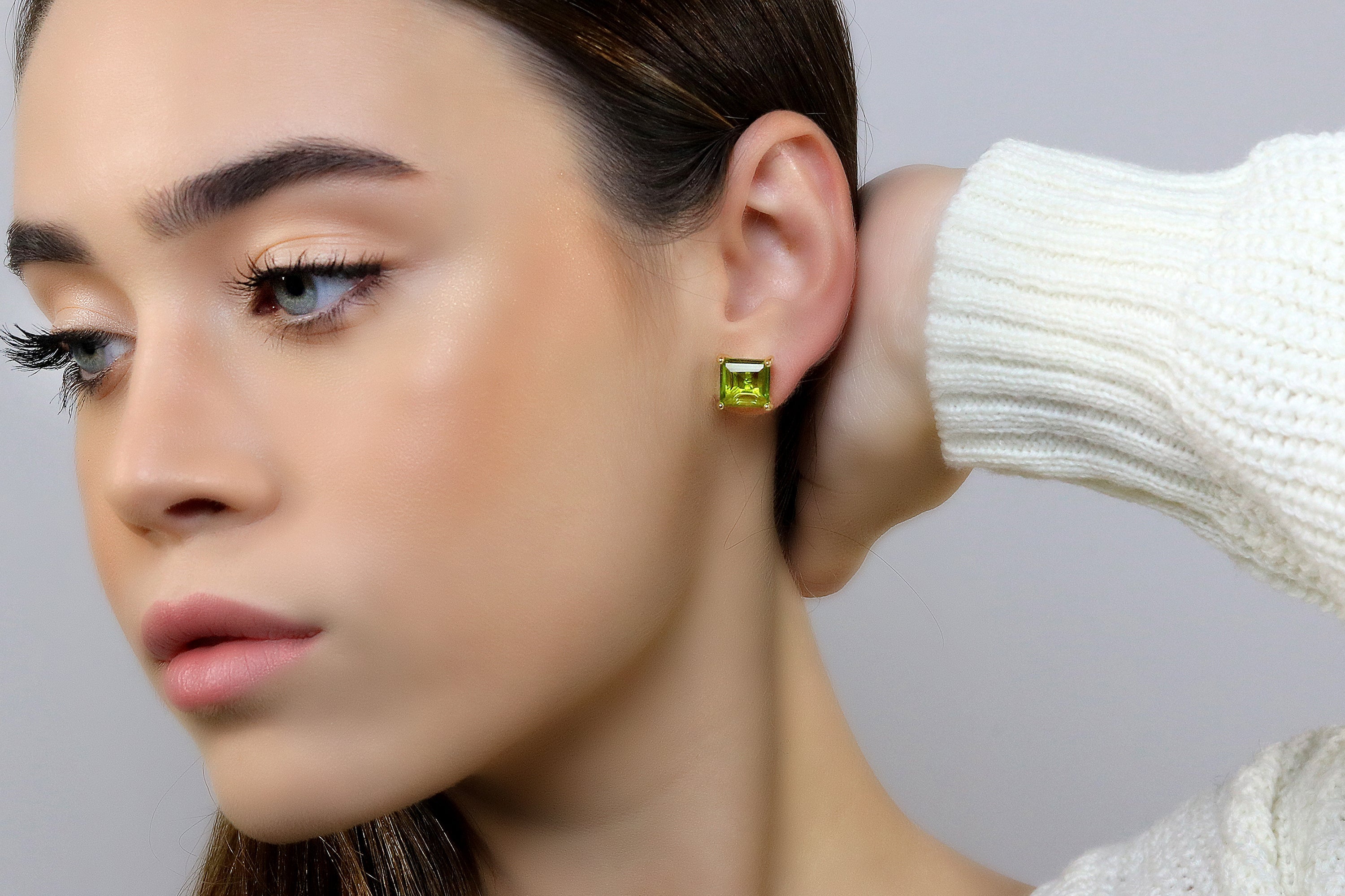 Lush Peridot Stud Earrings in Gold Earrings Anemone Unique