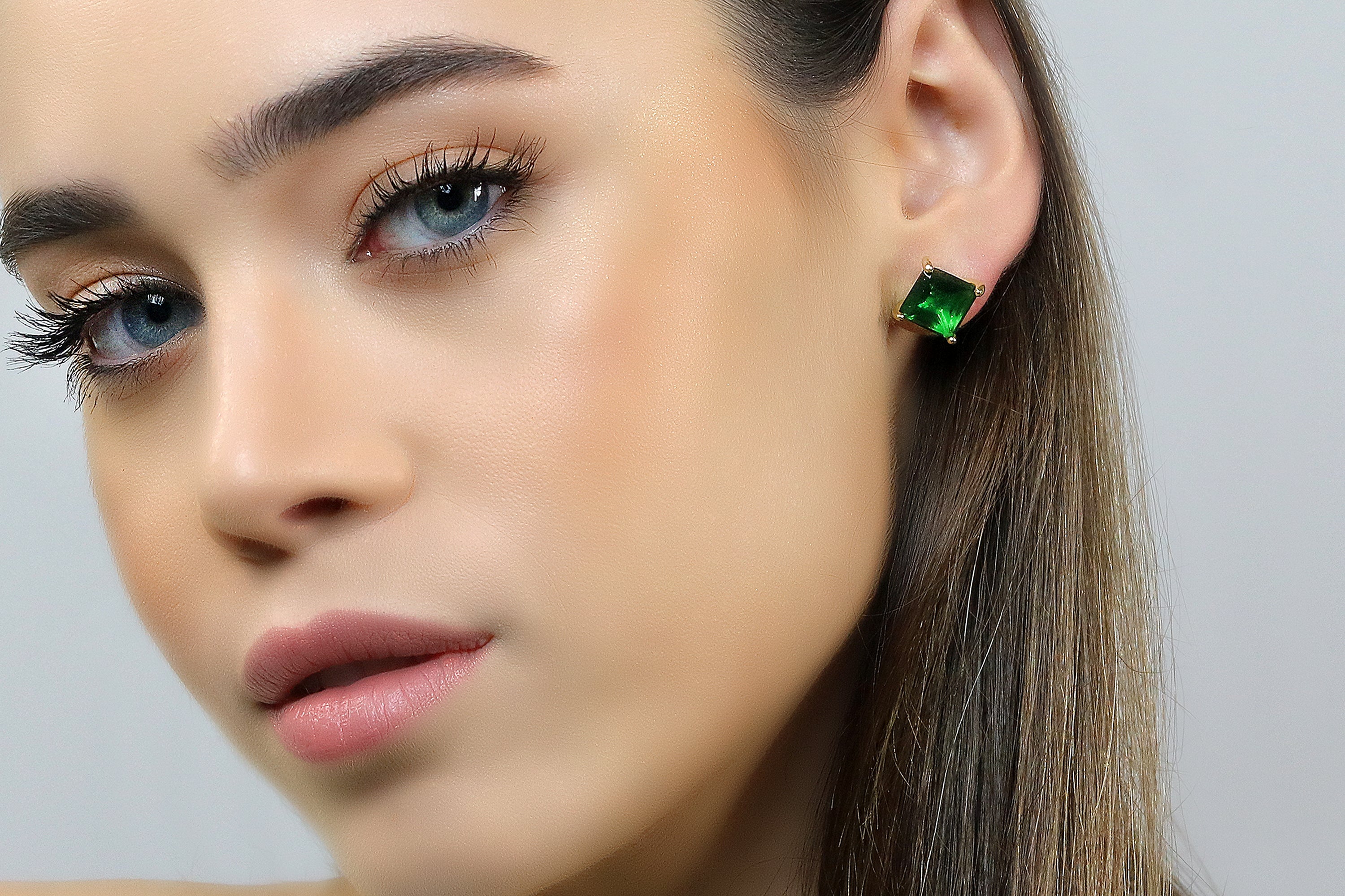 Vibrant Emerald Gold Earrings Earrings Anemone Unique