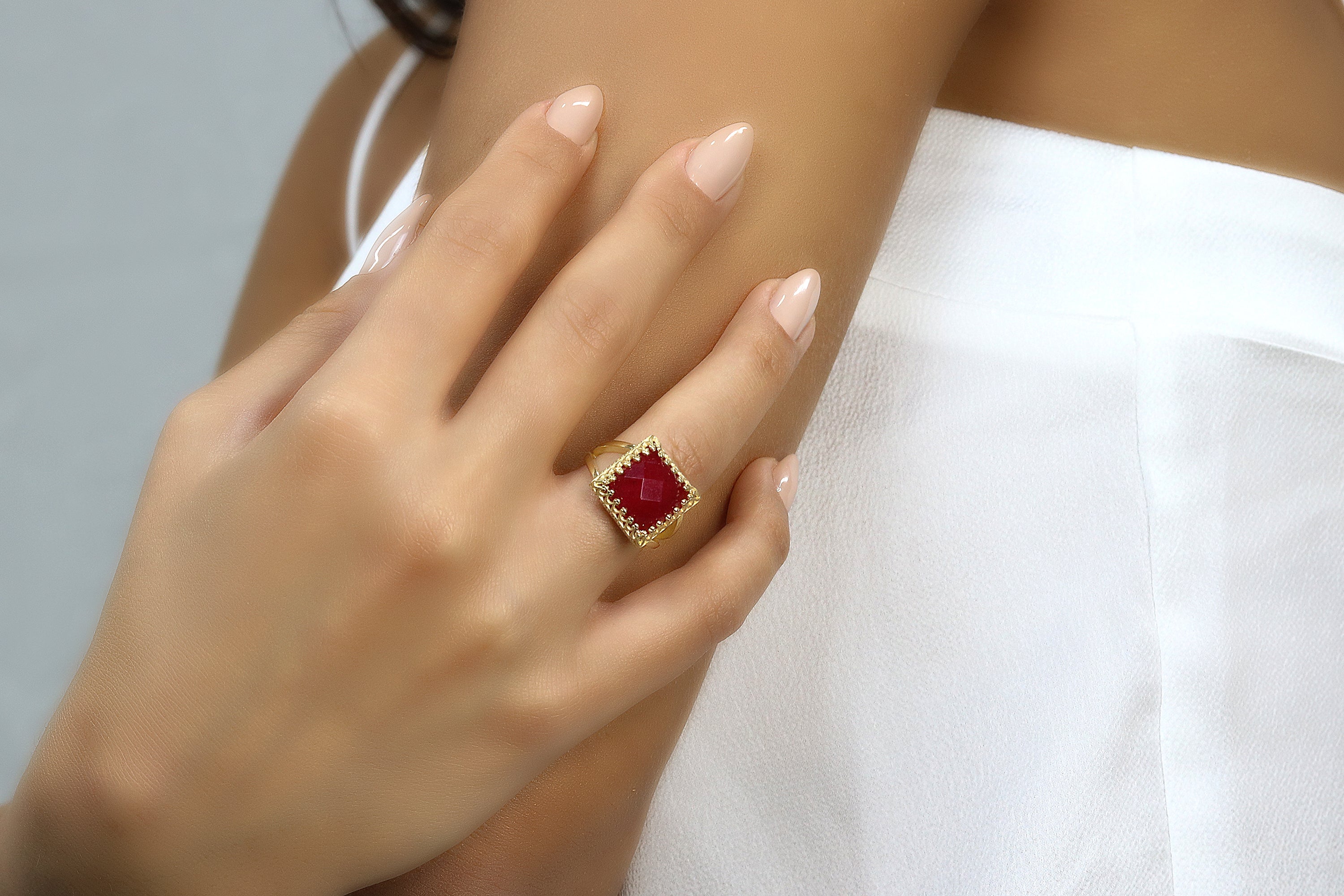 Stylish Red Jade Ring in Gold Rings Anemone Jewelry