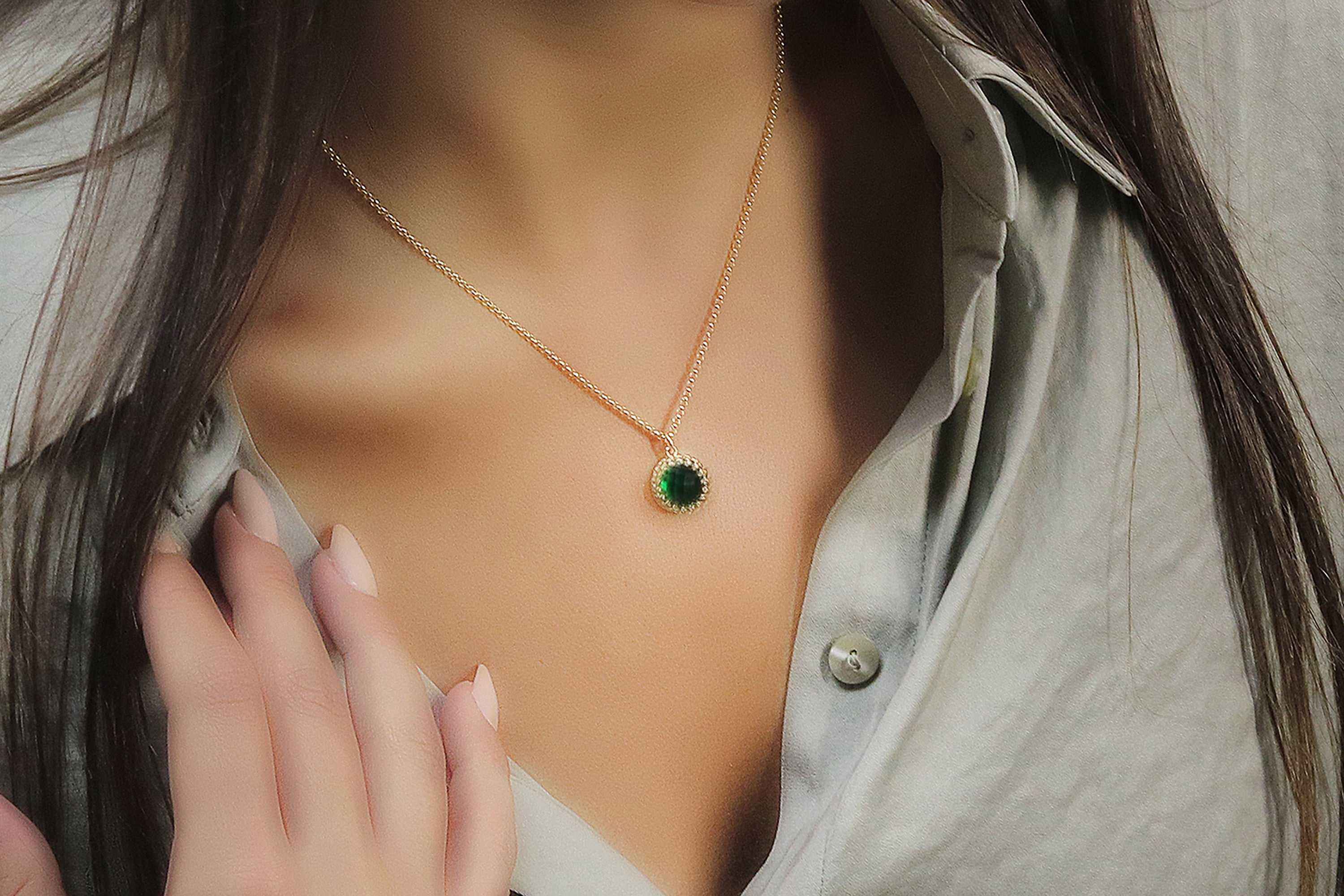 Dainty Emerald Pendant Necklace necklaces Anemone Jewelry