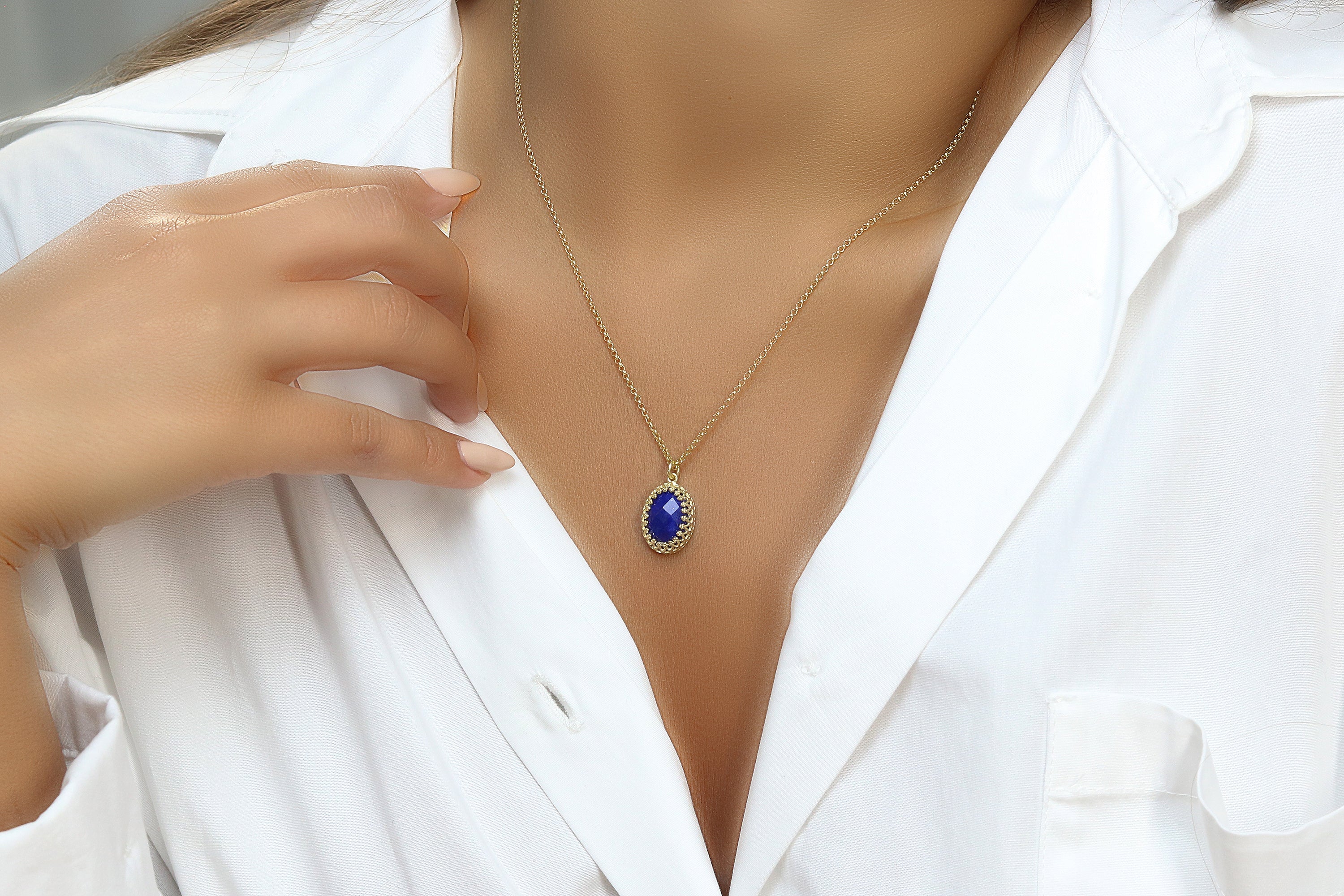 Dainty Oval Lapis Lazuli Pendant Necklace necklaces Anemone Jewelry