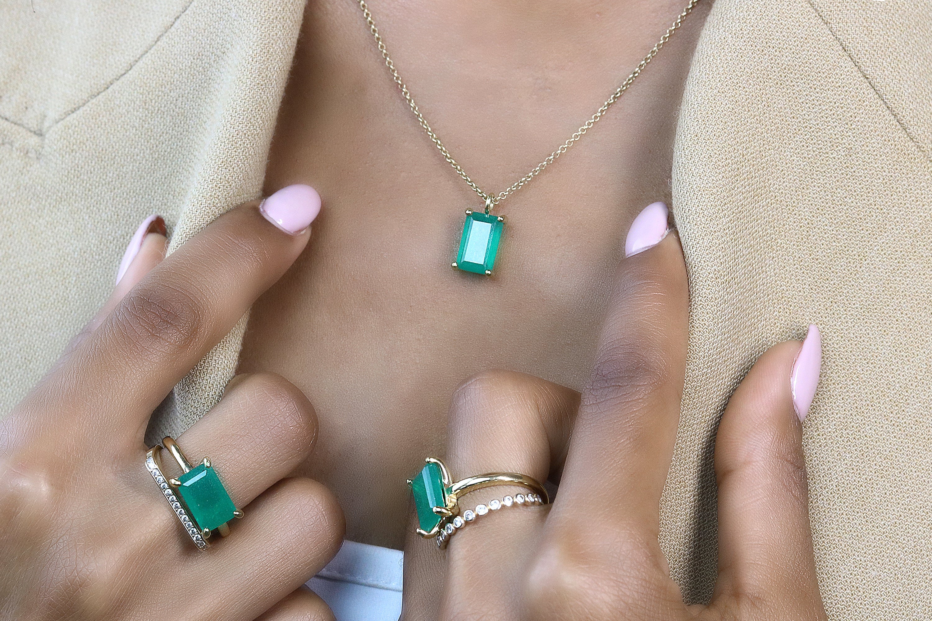 Vibrant Green Onyx Gold Necklace necklaces Anemone Unique