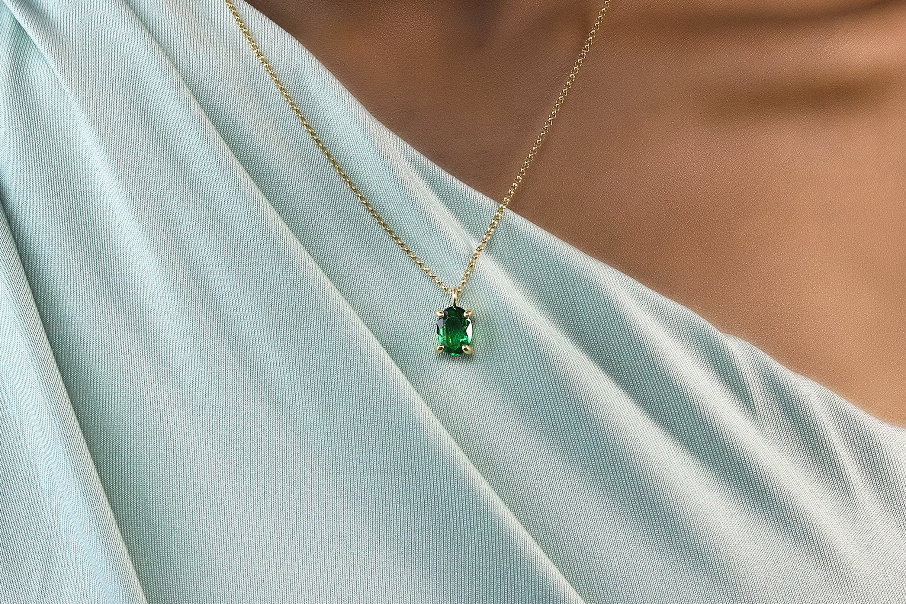 Sophisticated Emerald Pendant Necklace in Gold necklaces Anemone Unique