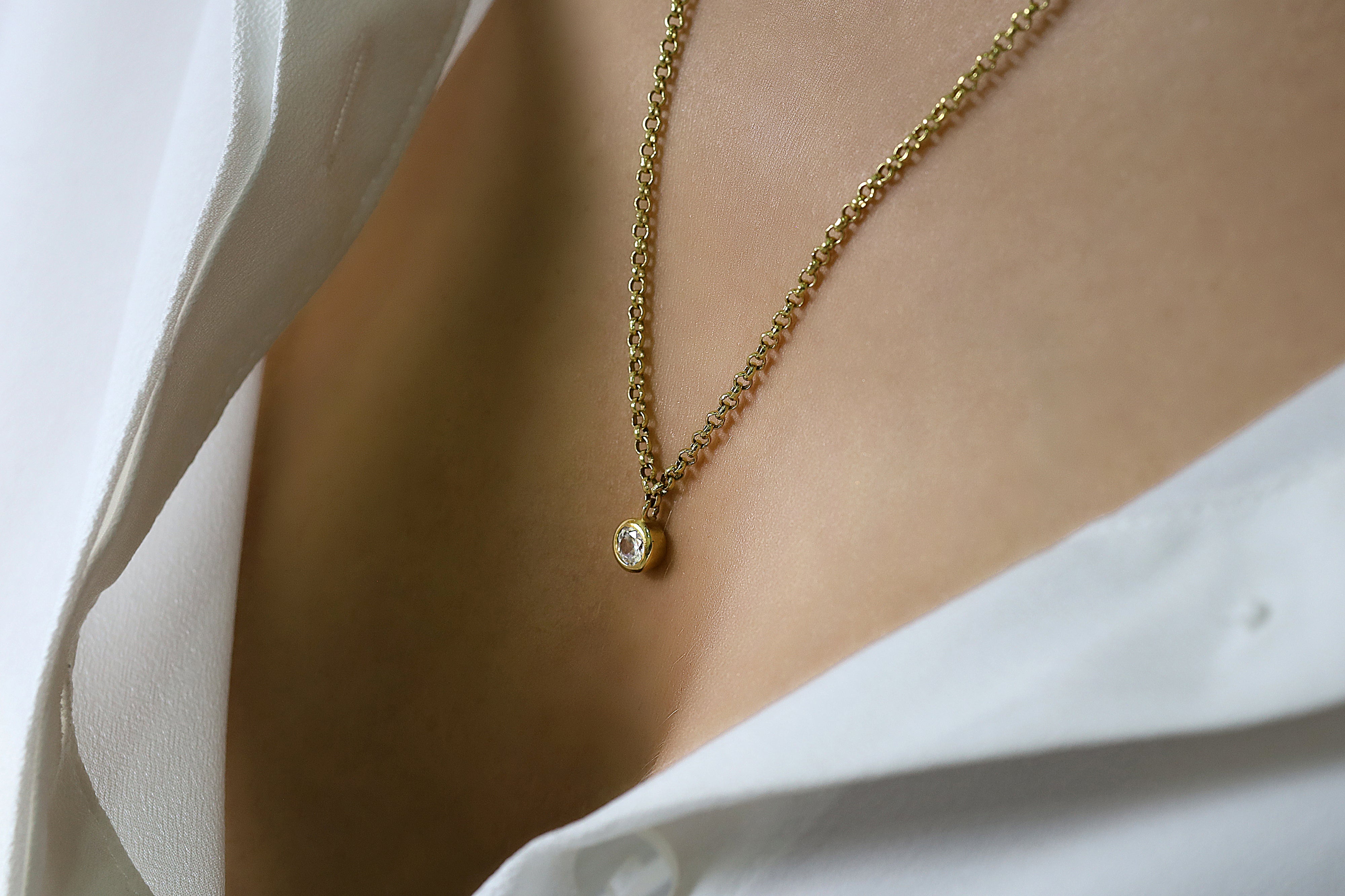 Round Circular Cubic Zirconia Pendant Necklace in 14k Gold necklaces Anemone Unique
