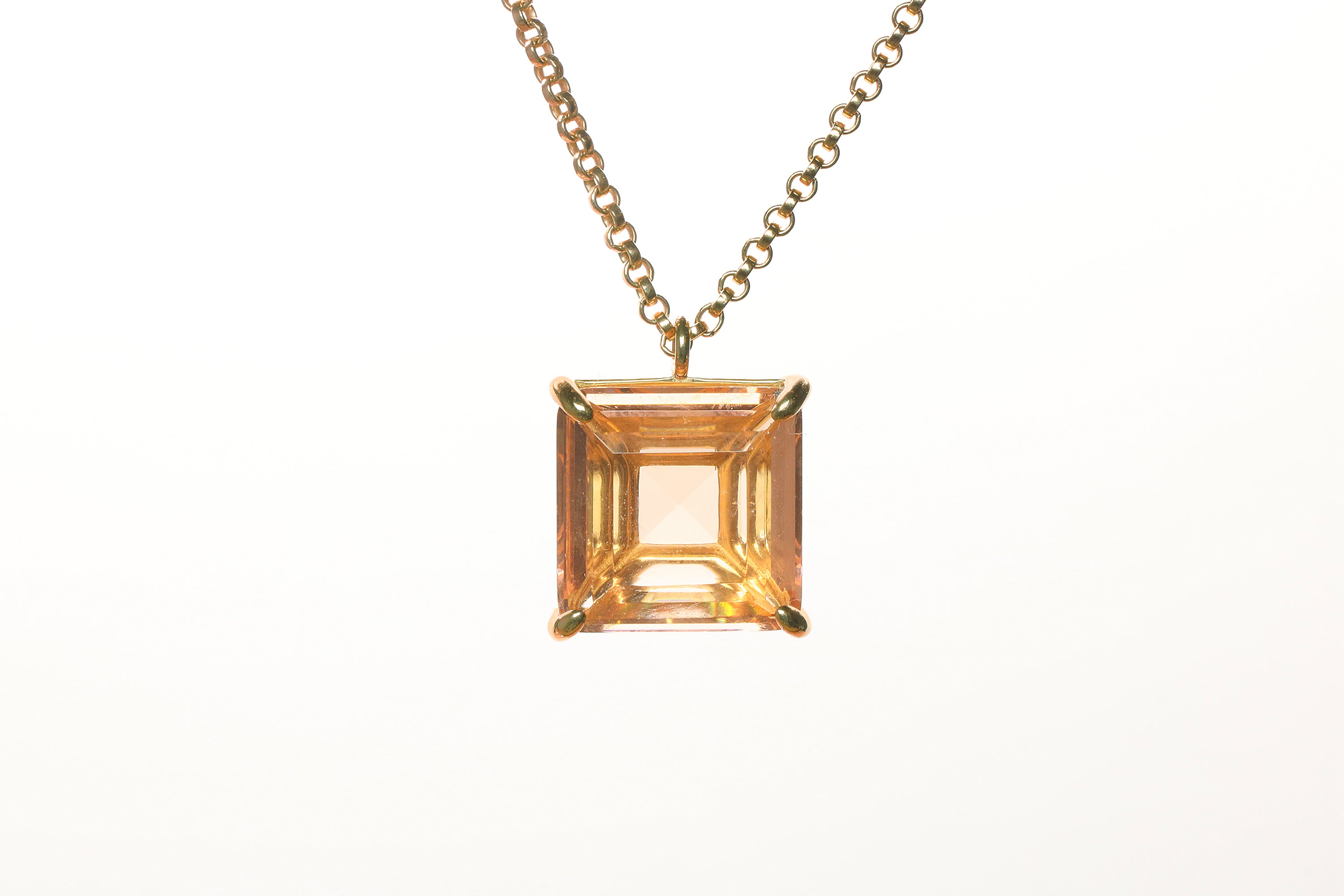 Brilliant Morganite Necklace in Gold necklaces Anemone Jewelry