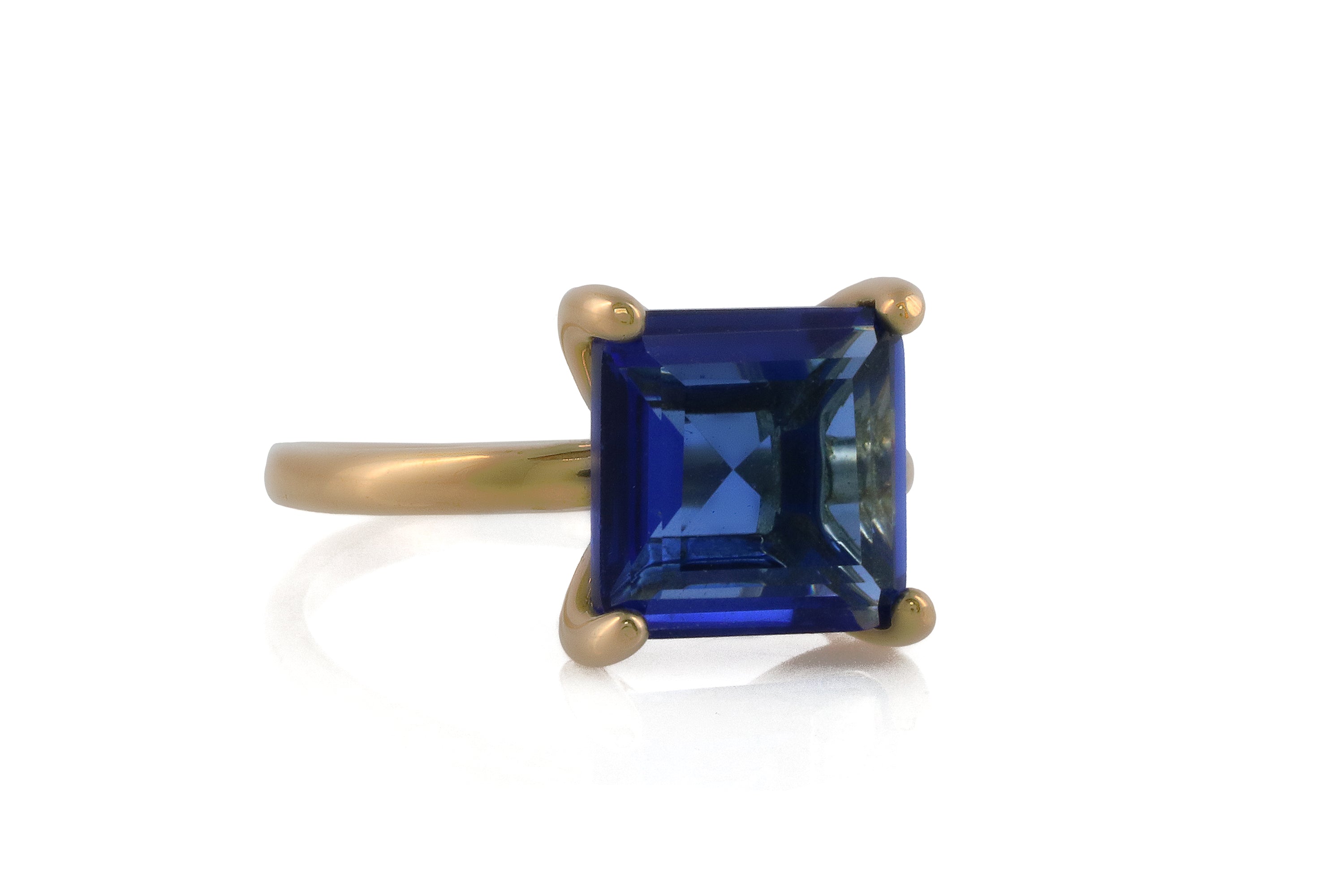 Artisanal Blue Sapphire Ring in Rose Gold Rings Anemone Unique
