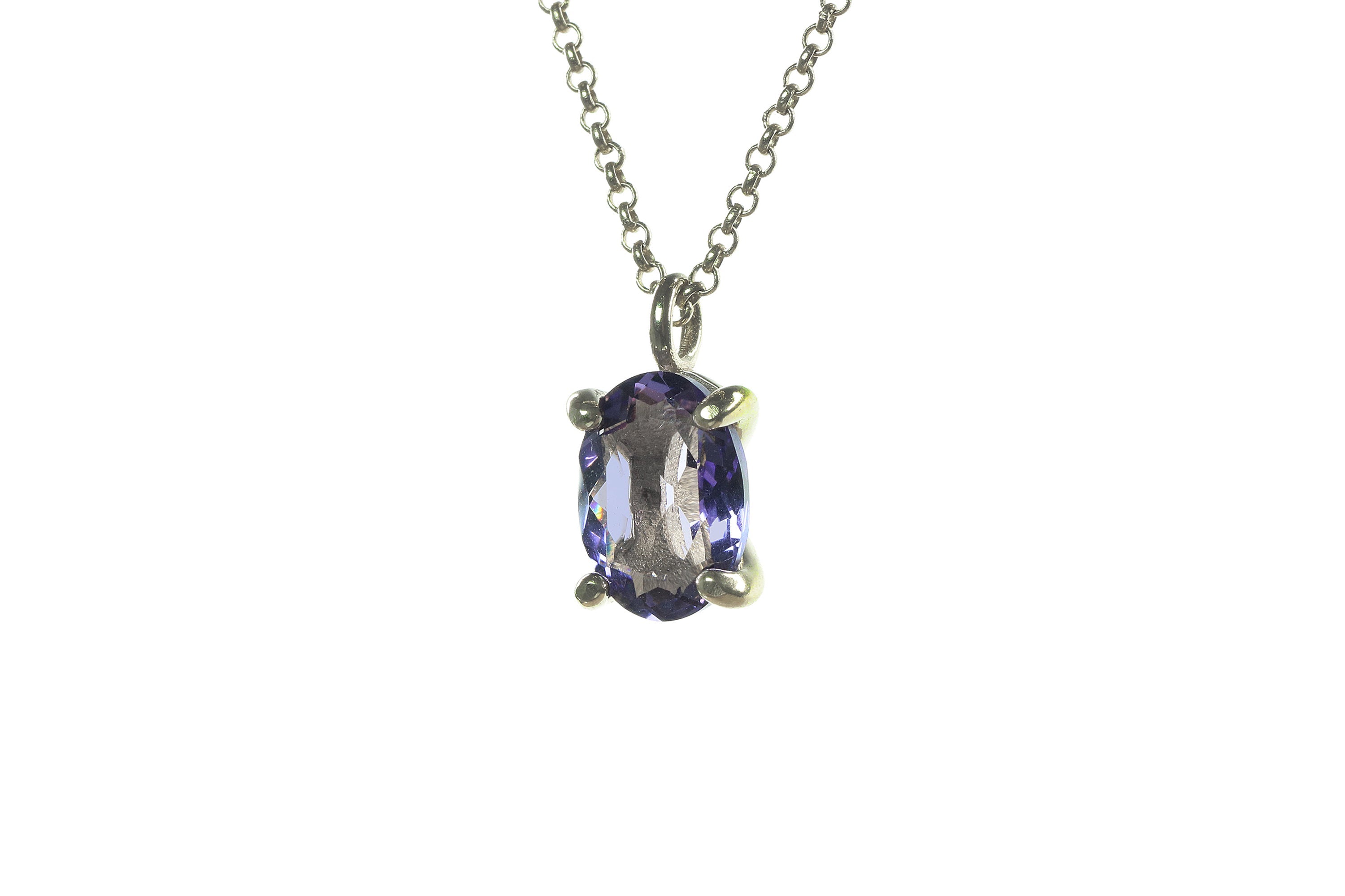 Delicate Oval Amethyst Gold Necklace necklaces Anemone Unique