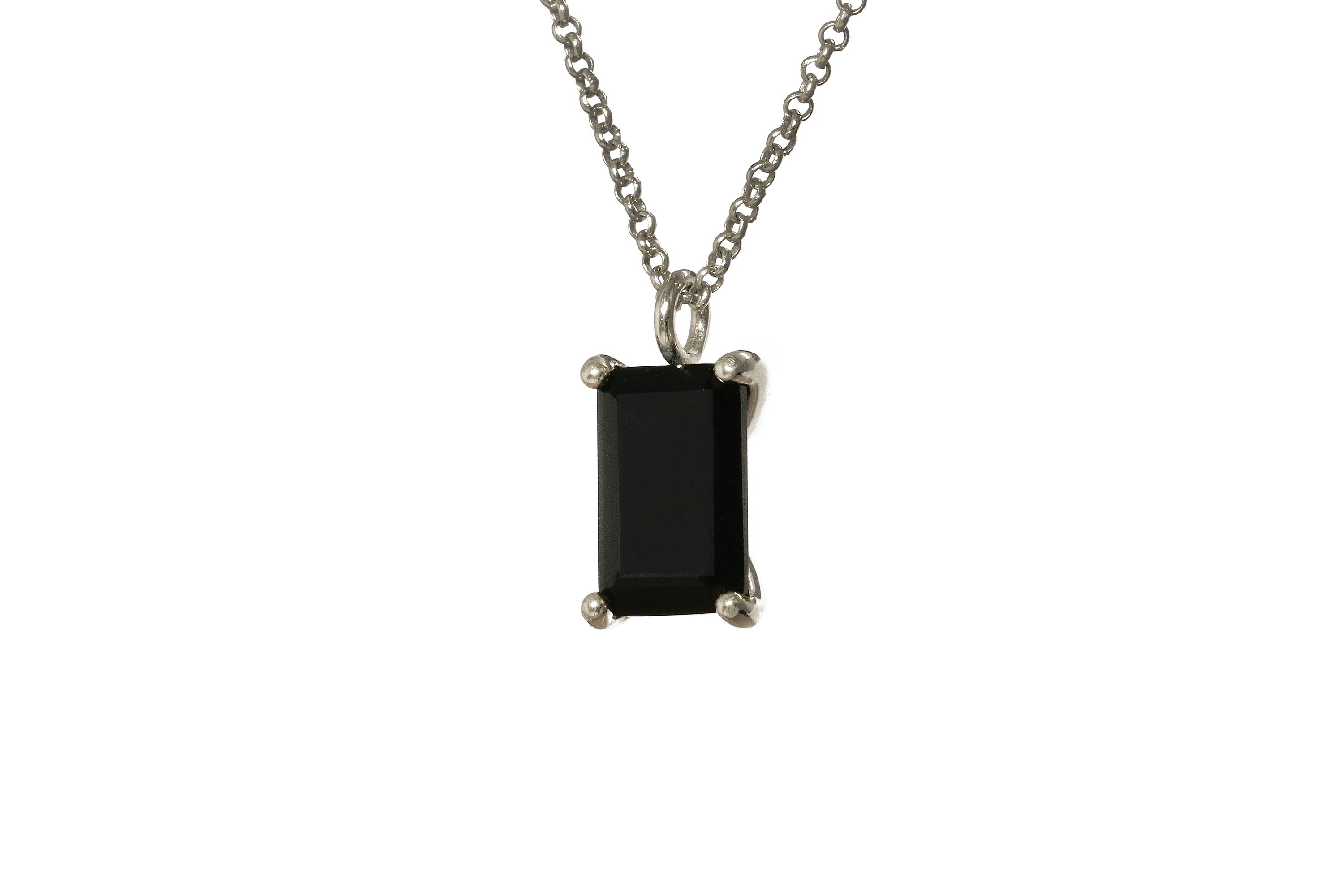 Delicate Black Onyx Gold Necklace necklaces Anemone Unique