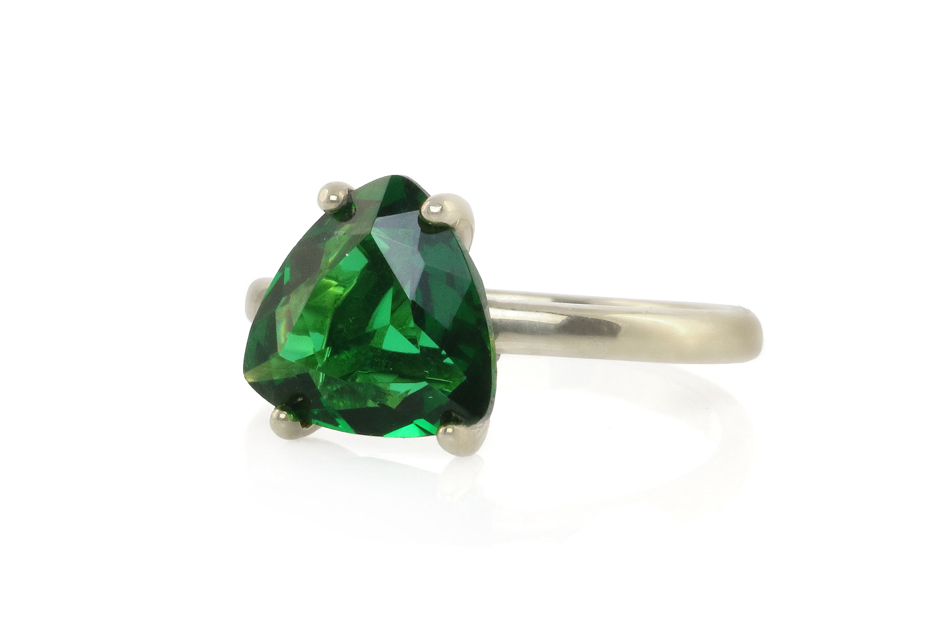 Vibrant Solitaire Emerald Ring in Gold Rings Anemone Unique