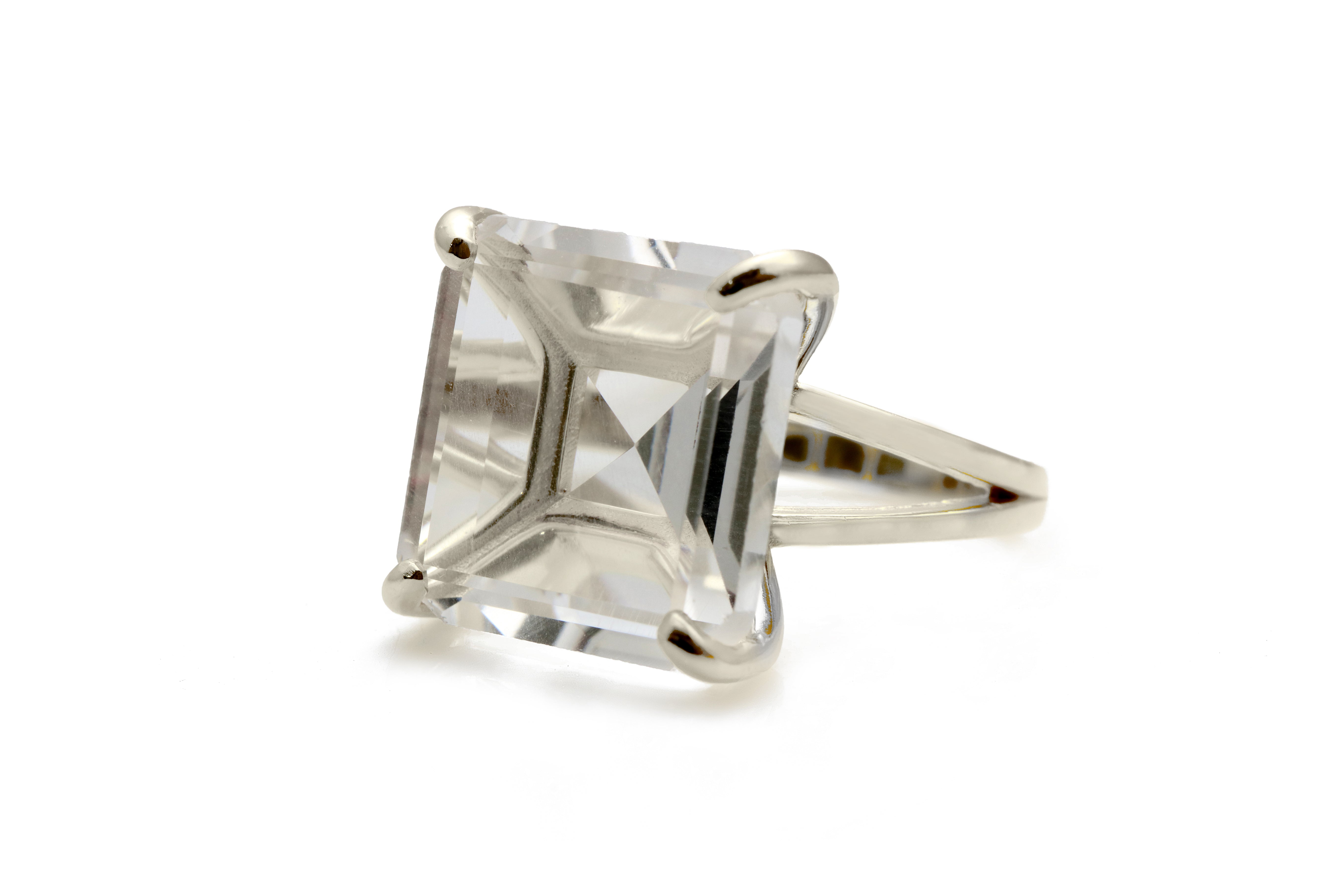 Exquisite Clear Quartz Ring in 14k Gold-filled Band Rings Anemone Jewelry