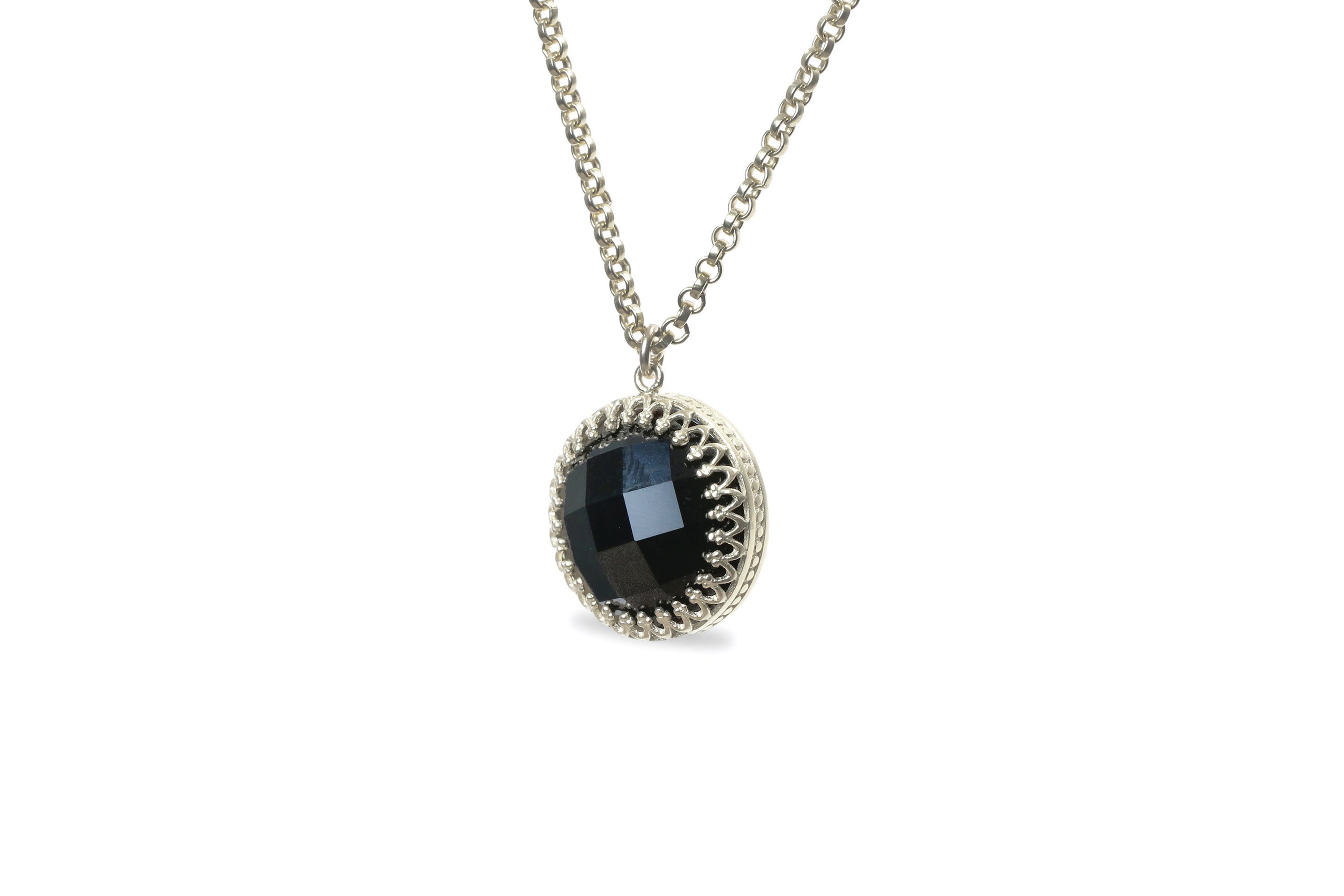 Splendid Round Black Onyx Gold Necklace necklaces Anemone Jewelry