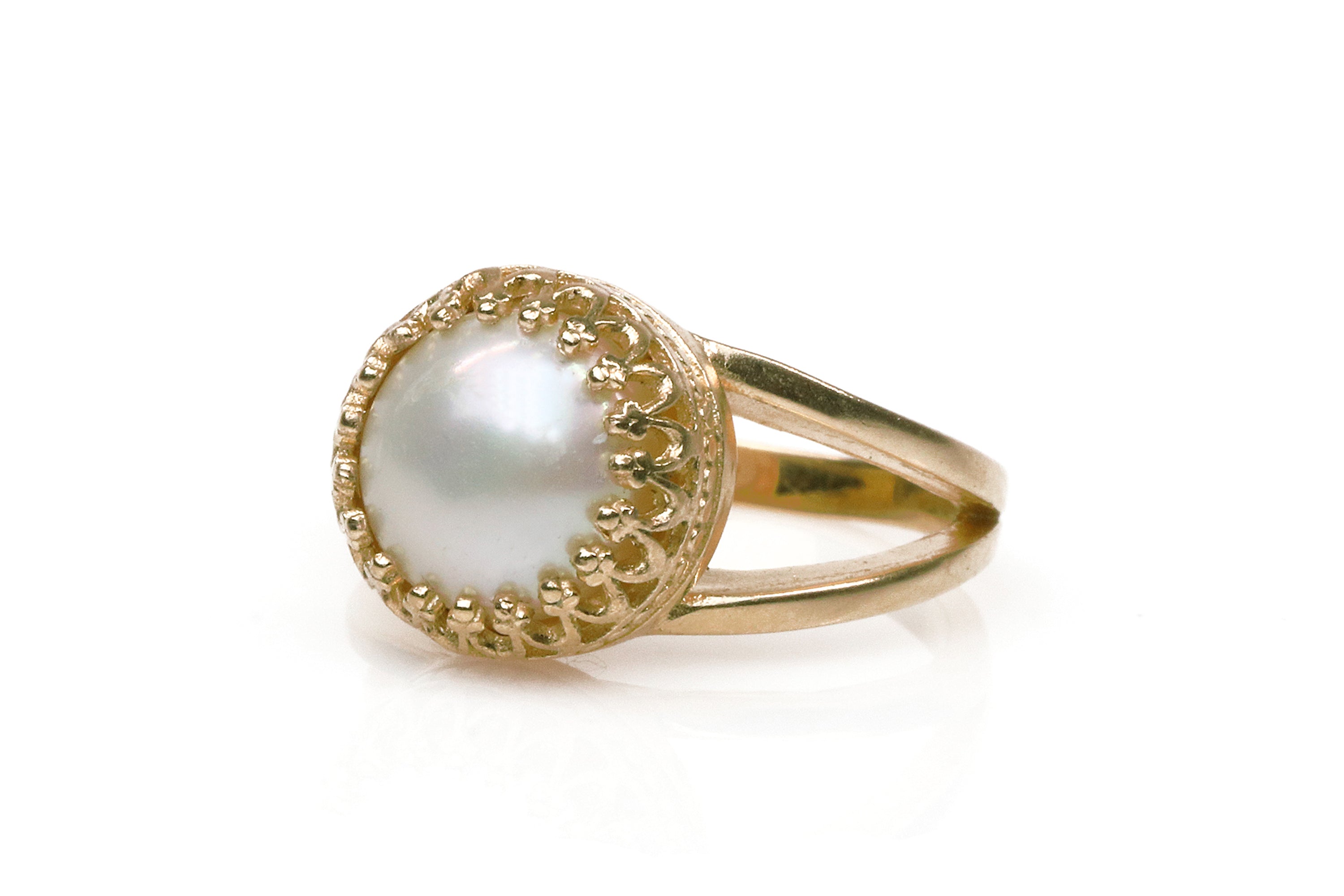 Classy Pearl 14K Gold Ring Rings Anemone Jewelry