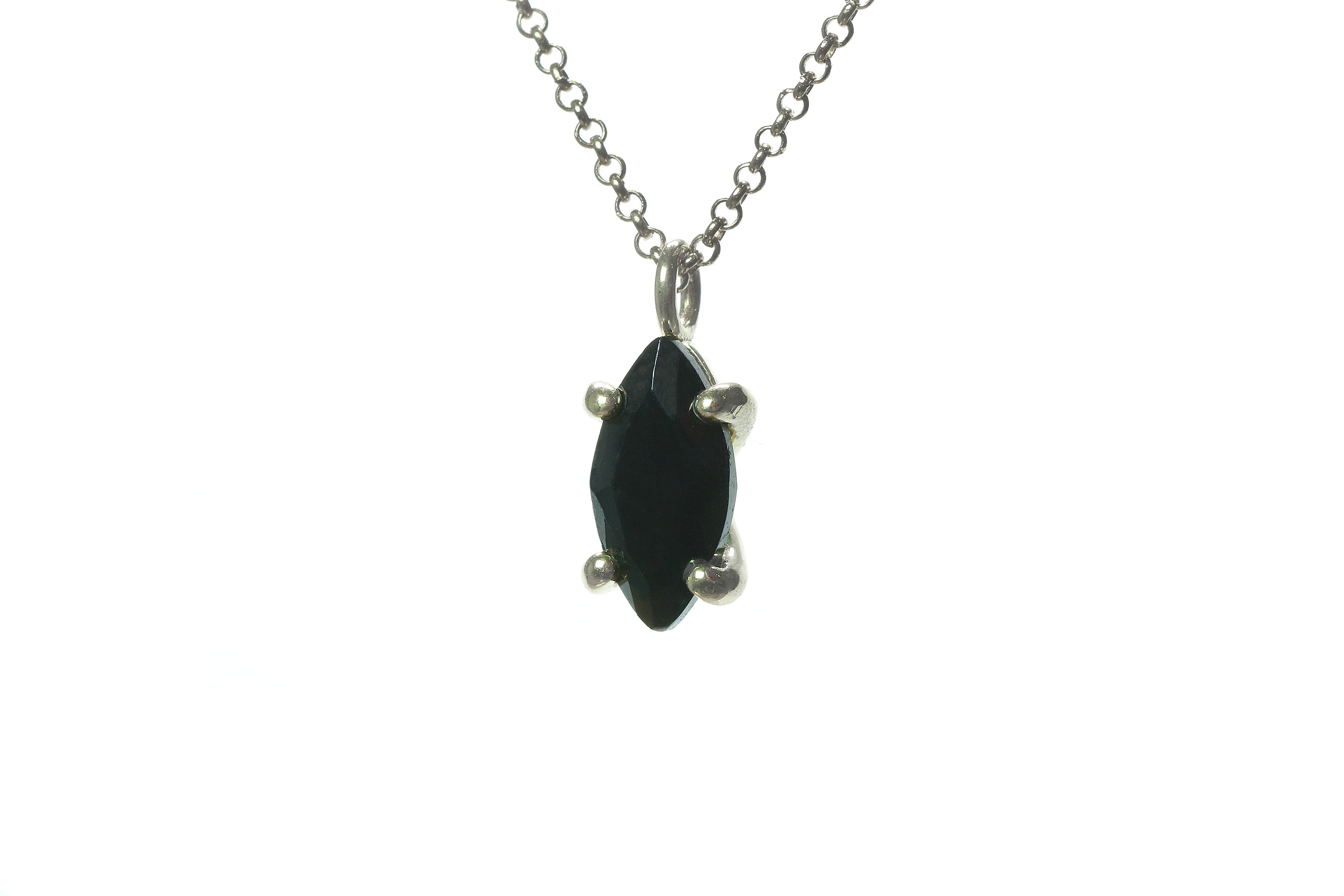 Sophisticated Black Onyx Pendant Gold Necklace necklaces Anemone Unique