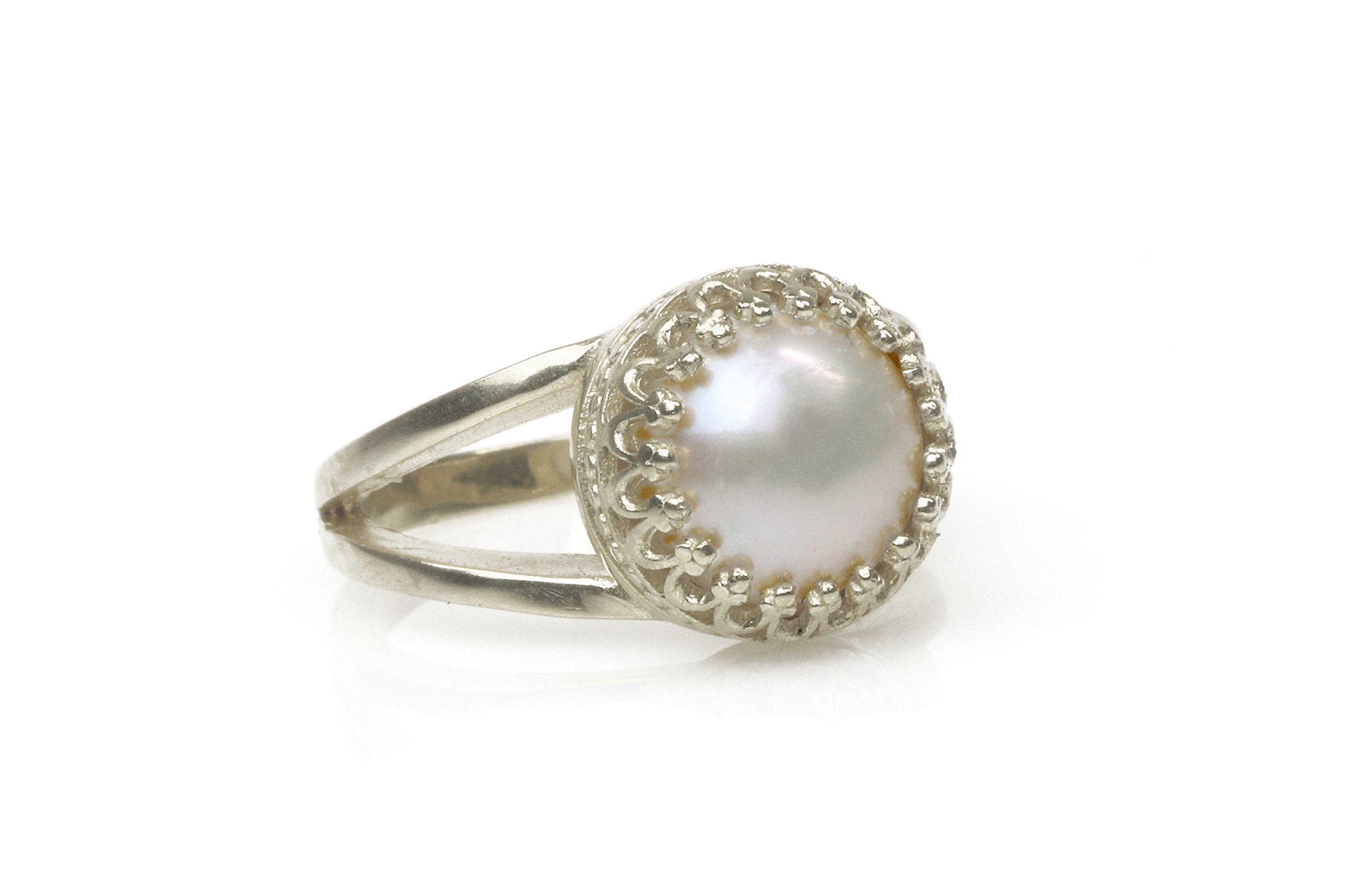 Classy Pearl 14K Gold Ring Rings Anemone Jewelry