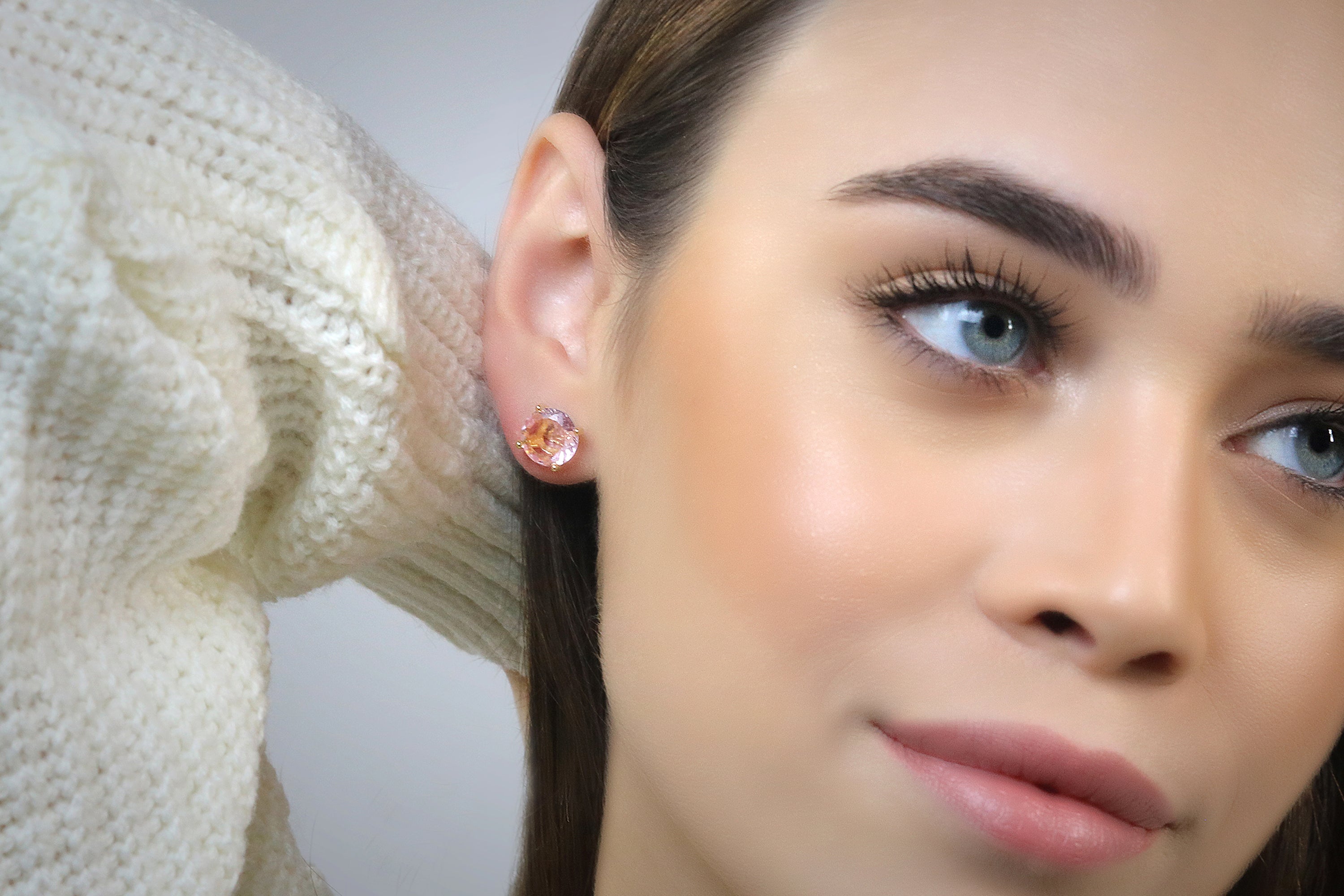 Round Rose Quartz Earrings in Gold Earrings Anemone Unique