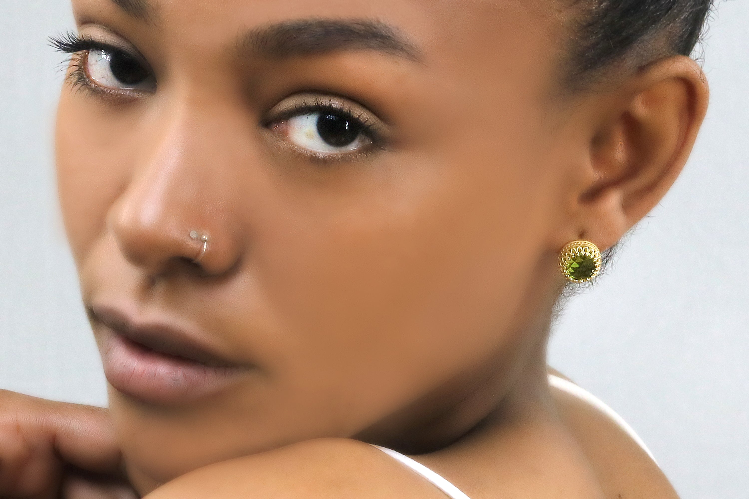 Lustrous Peridot Jewelry Earrings in 14k Gold Earrings Anemone Jewelry