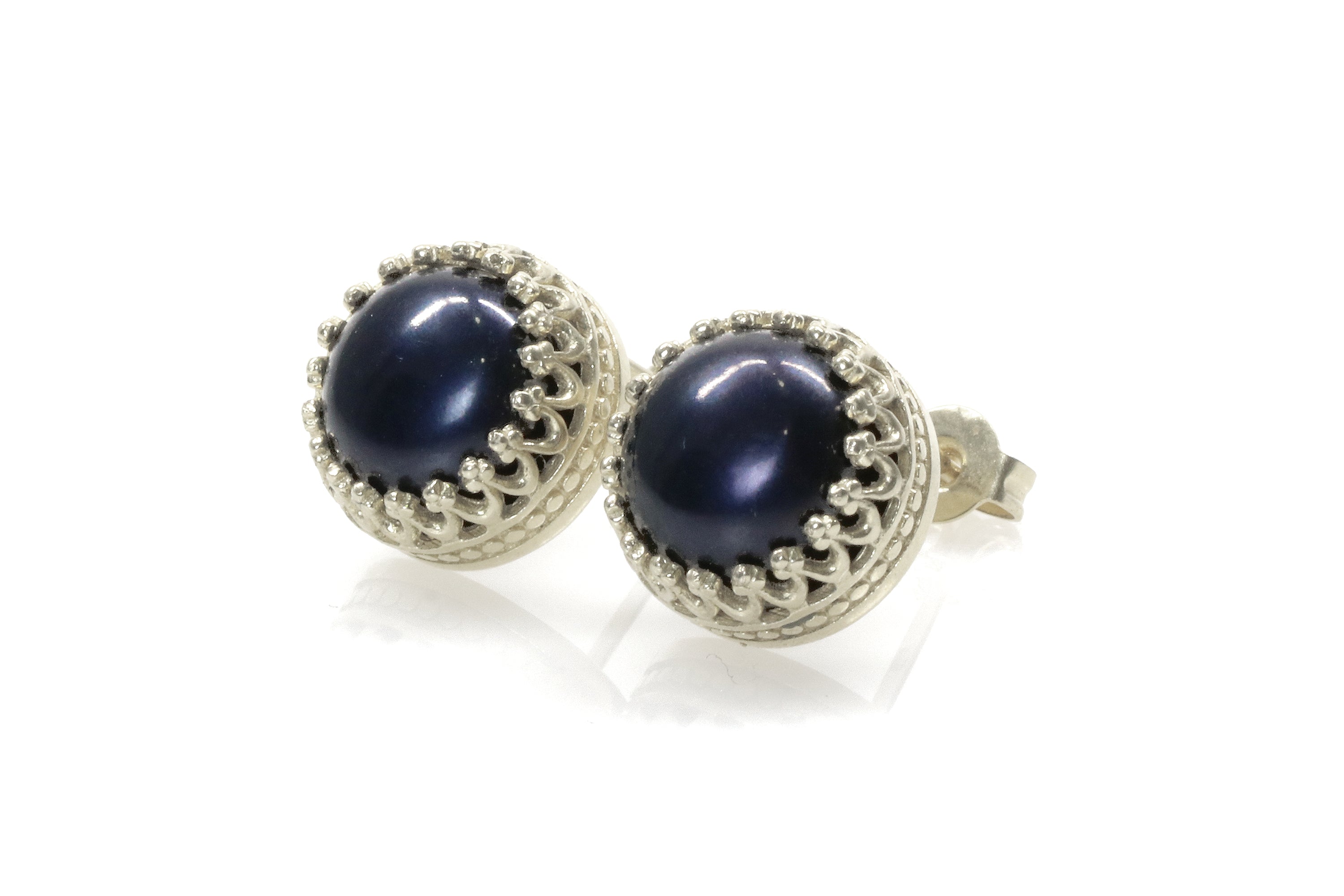 Black Pearl in 14k Gold Studs - Vintage Earrings, Gift Earrings, Everyday Earrings - Handmade Gold Earrings for Women Earrings Anemone Jewelry